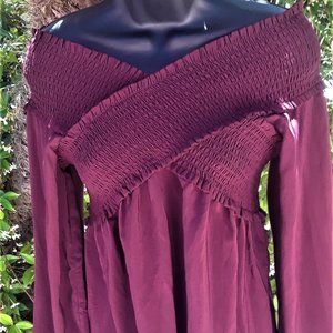 Top. Off-Shoulder Burgundy Size S. NewWOT
